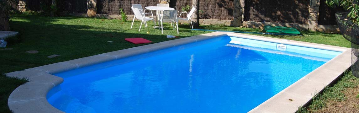 lechada piscina en un dia